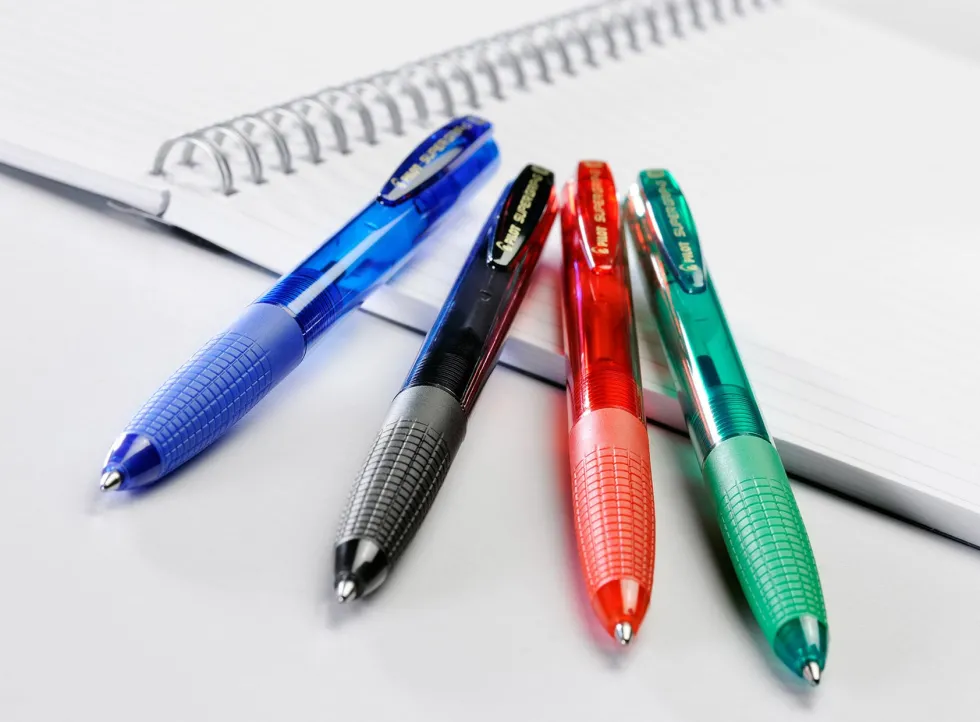 Bläckkulpenna PILOT Super Grip Röd, medium, 1.0mm, 12st