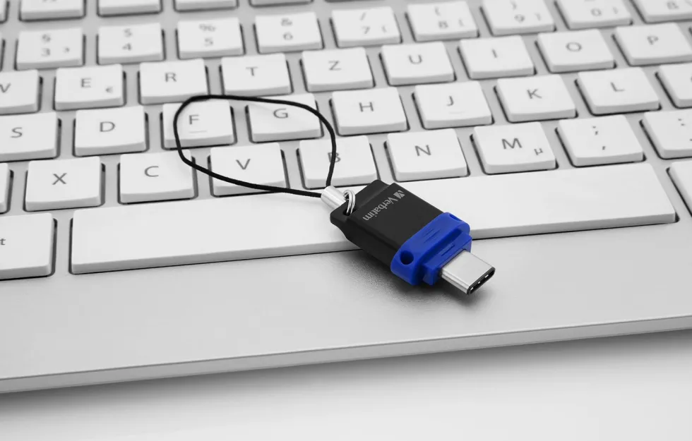 Dual Drive USB 3.0/USB-C 32GB, Black