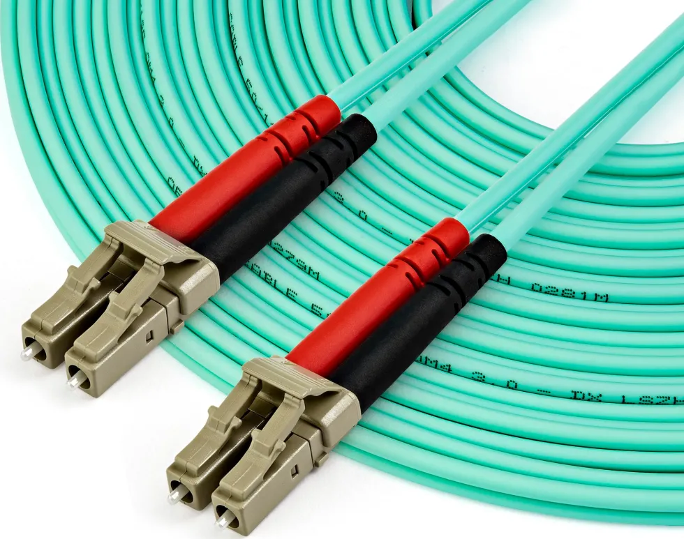 StarTech.com 10 m OM4 LC to LC Multimode Duplex Fiber Optic