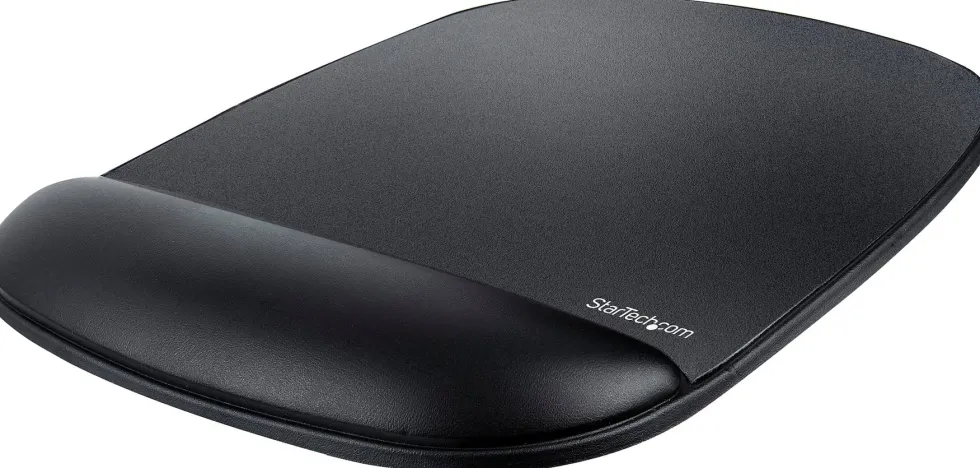 StarTech.com Mouse Pad with Hand rest, 6.7x7.1x 0.8 in